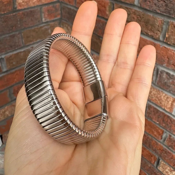 Anthropologie Stainless Steel Waterproof Tarnish Snake Chain Bracelet - Picture 8 of 13